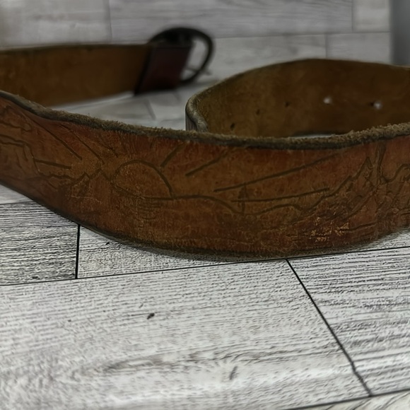 Vintage brown leather boho southwestern distressed belt - Picture 4 of 8